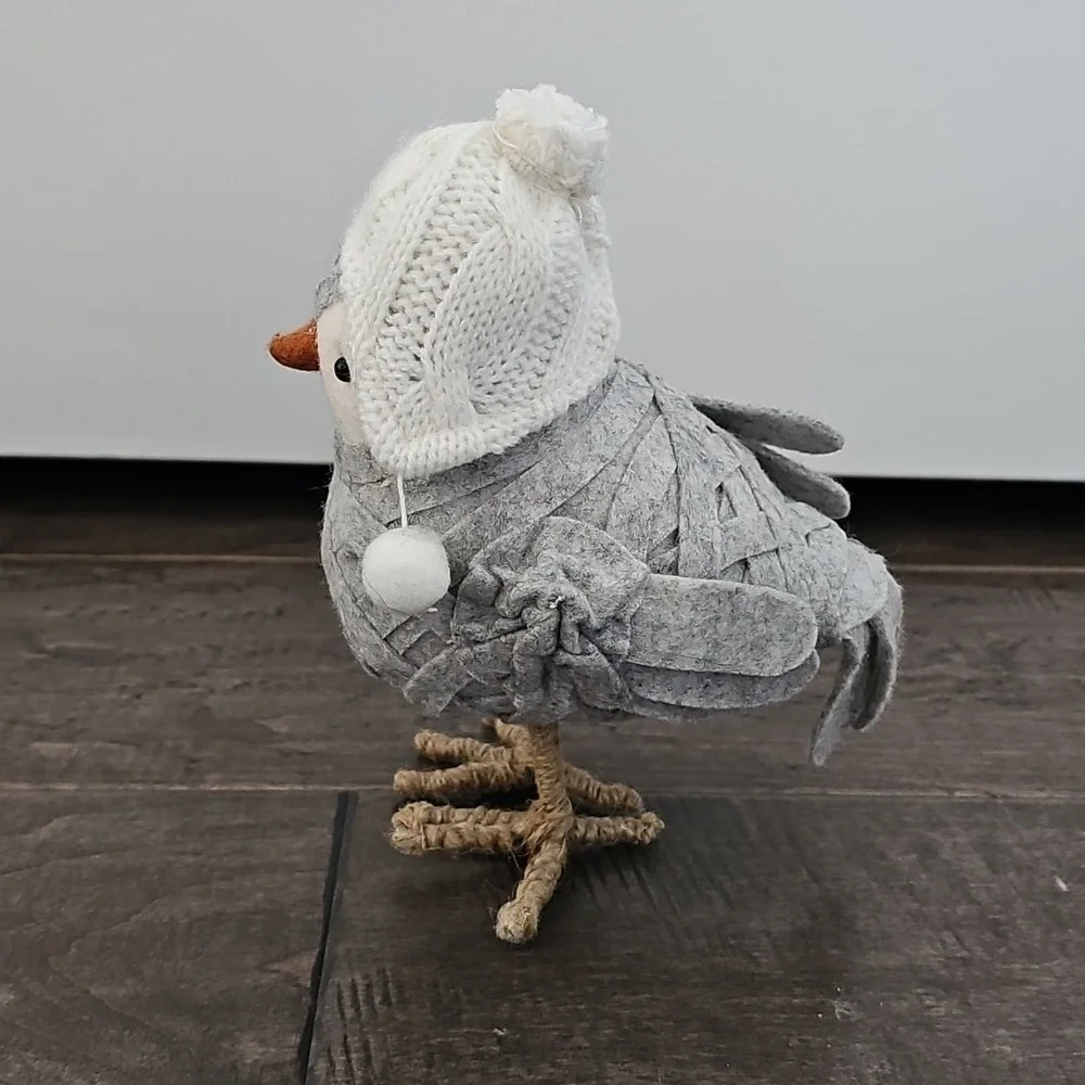 Rare & Retired Spritz Target Featherly Friends 2013 Bird with Knit & Pompom Hat
